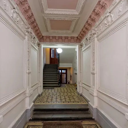 Manesova 4 Appartement
